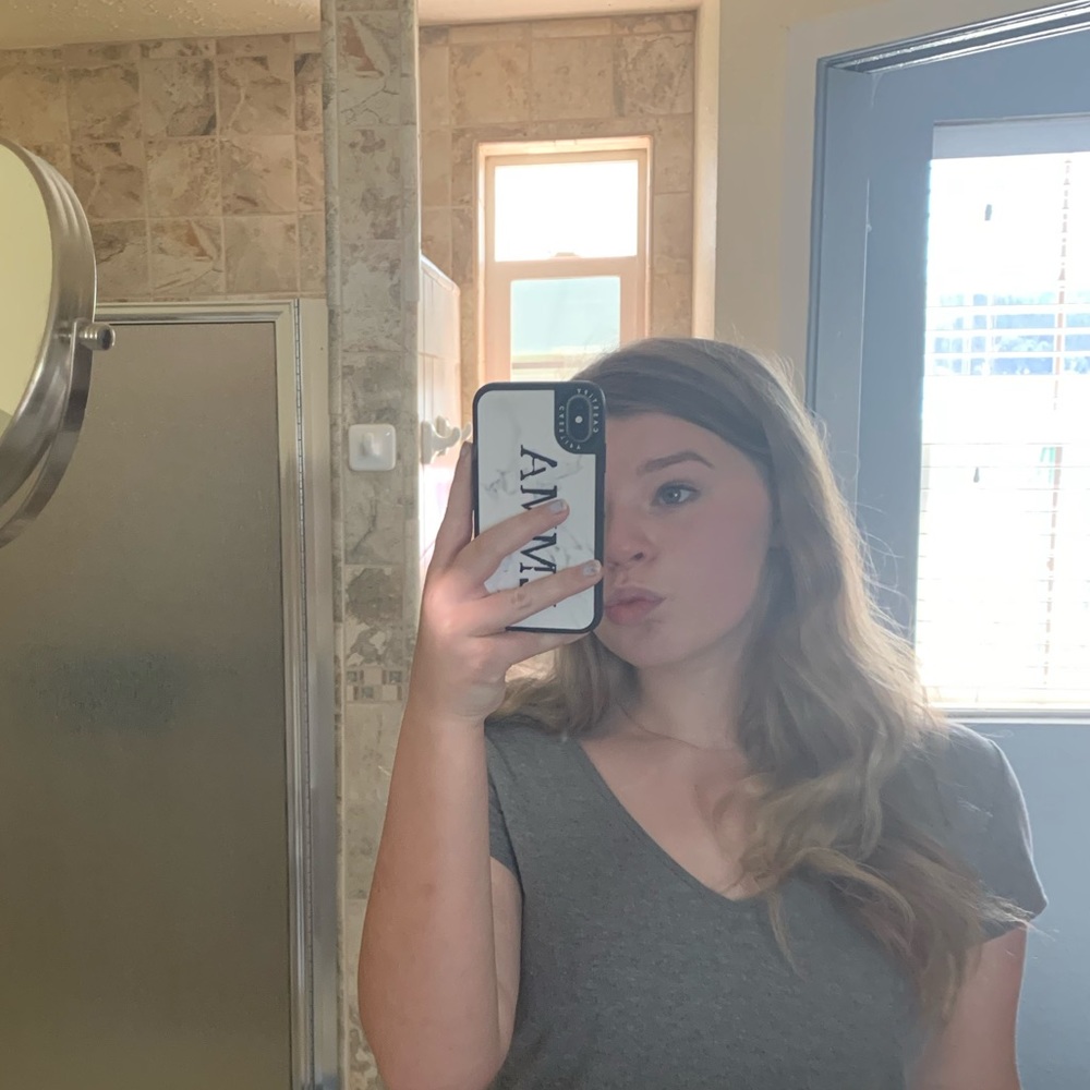 Meet your Posher, Emma